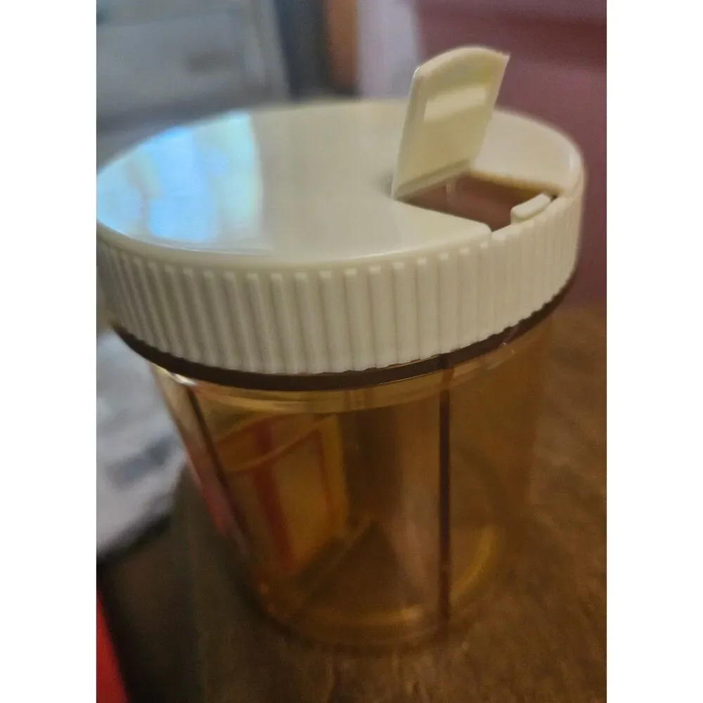 Vintage Vitamin Dispenser Organizer Clear Amber Pill Case 6 Compartment NIB
